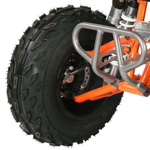 Powerful Brakes The Pentora 250 is equipped with a powerful front and rear disc braking system. The hydraulic brake has a lightweight pull effort and an appropriately sized lever that any rider can operate easily and confidently.