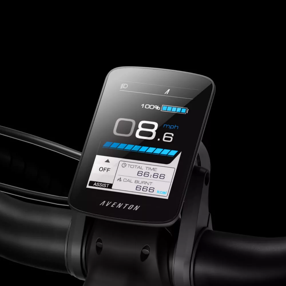 Backlit LCD Display
The Full Color Display gives you all the important metrics you need on long rides or daily commutes, including battery life and mileage traveled, as well as keeping connected to your ebike and the larger Aventon community. Use the concealed USB port to charge your smartphone as you move through the streets!